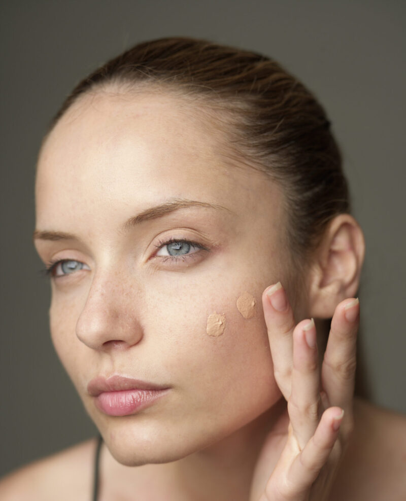 Applying Foundation at home